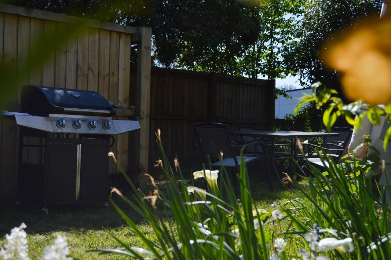 Intrepid Bed & Breakfast Christchurch Exterior foto